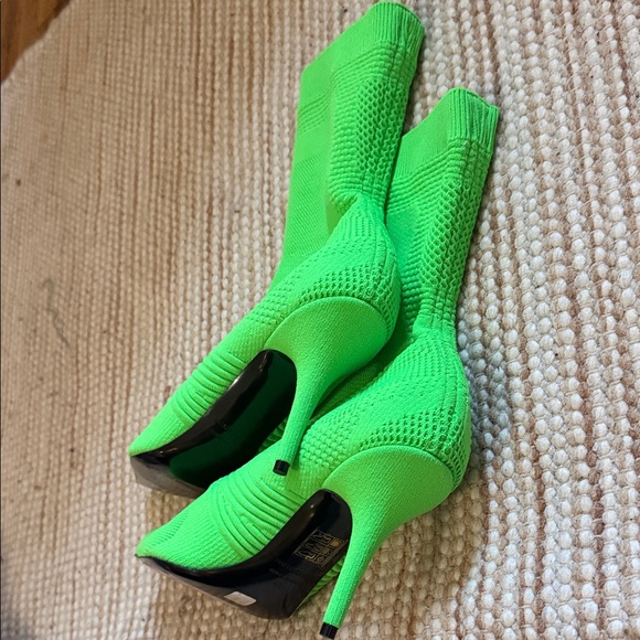 Balenciaga Neon Green Knit Pointed-Toe Sock Heeled Boots - Picture 3 of 6